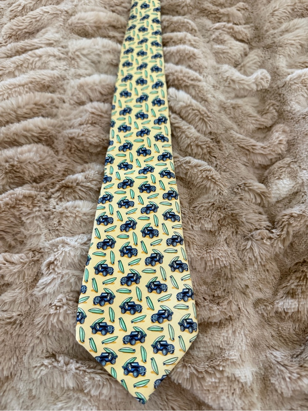 Vineyard Vines boys Yellow Jeep Surfboard Neck Tie silk